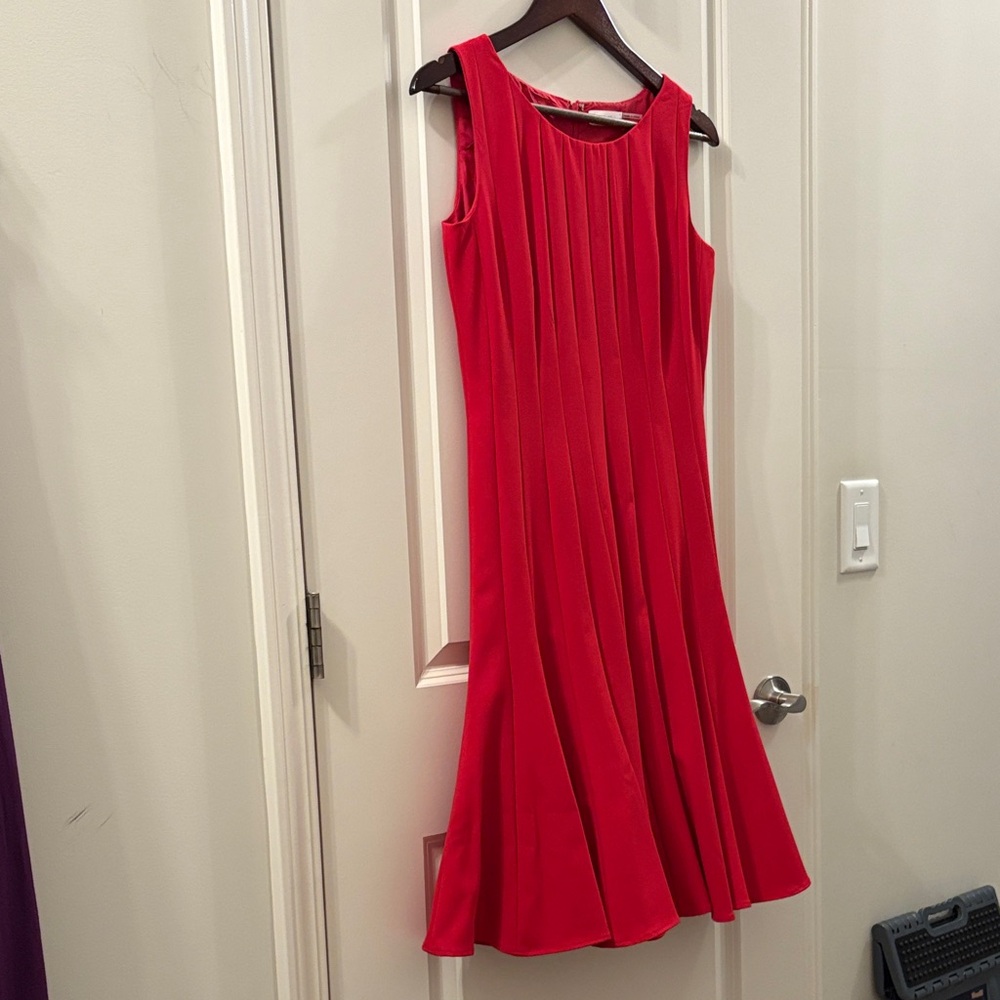 Calvin Klein Vibrant Red Midi Dress. Size 4. Pleated.